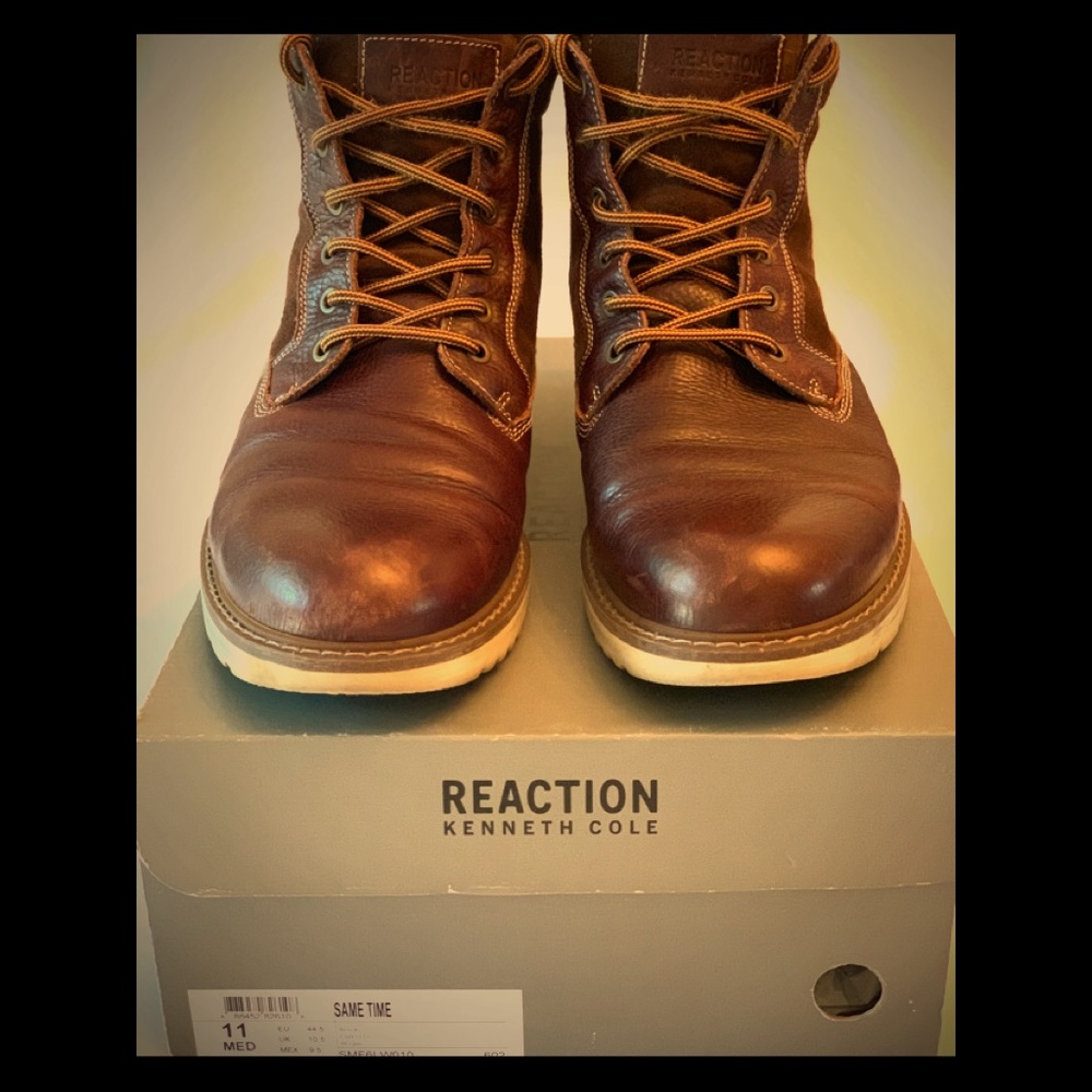 Brown Leather Lace Up Boots. GUC